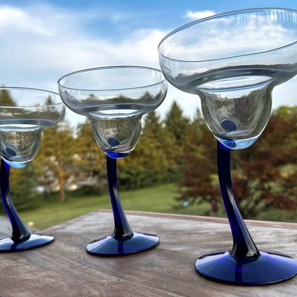 Vintage COBALT BLUE LIBBY BRAVURA MARGARITA GLASSES CURVED STEM set of 3 - Picture 6 of 7